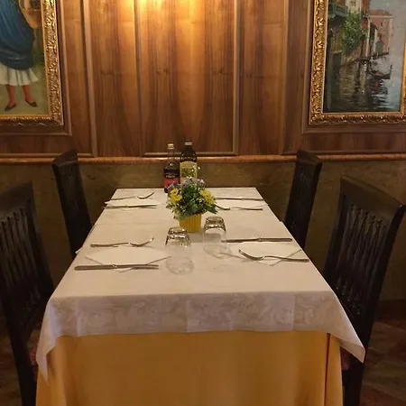 أنتيكو بانادا فندق البندقية